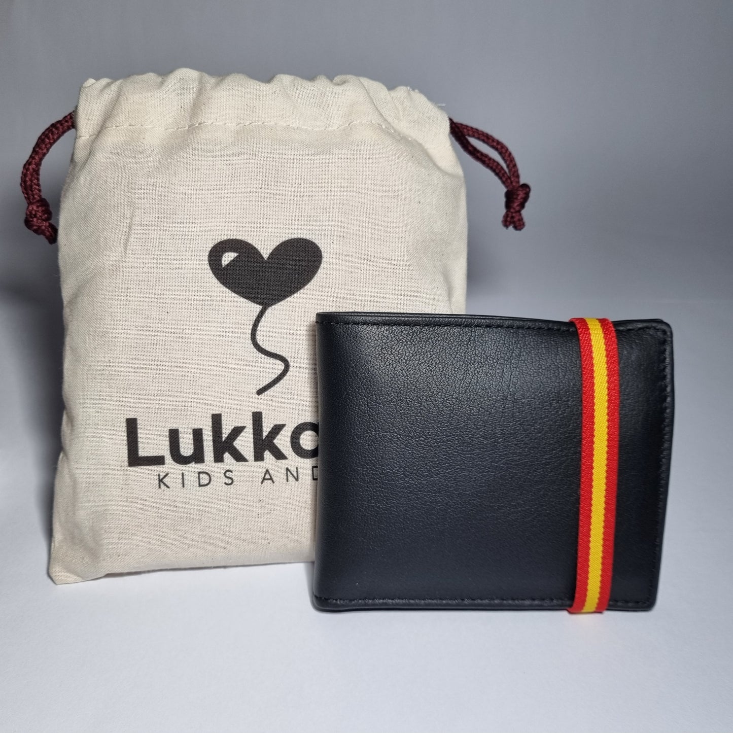 Conjunto de cartera negra con cinta de la bandera de España y cinturón 100% piel para hombre