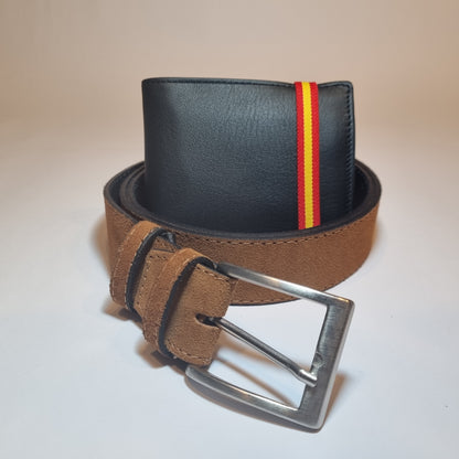 Conjunto de cartera negra con cinta de la bandera de España y cinturón 100% piel para hombre