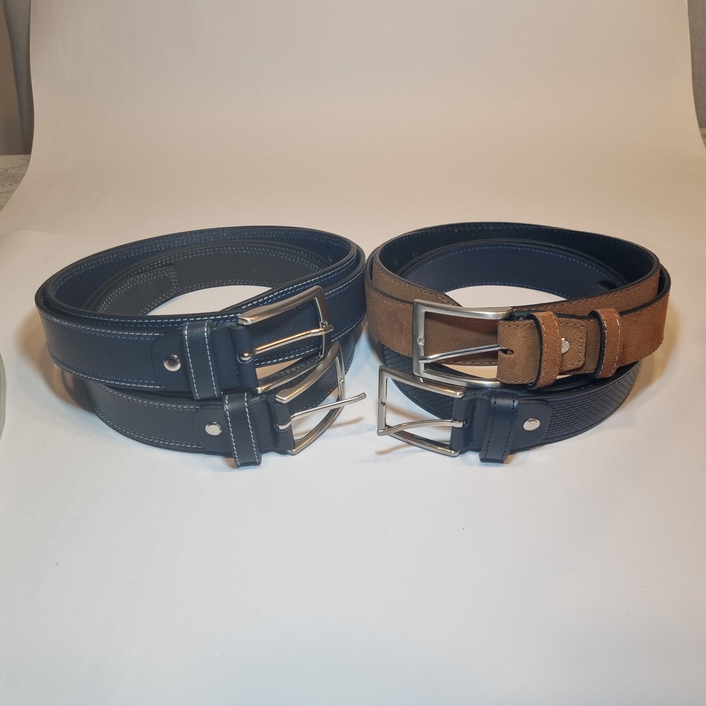 Conjunto de cartera negra con cinta de la bandera de España y cinturón 100% piel para hombre