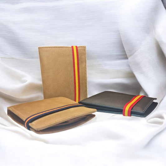 Cartera piel auténtica para hombre con diseño distintivo de la bandera de España (cinta de cierre)